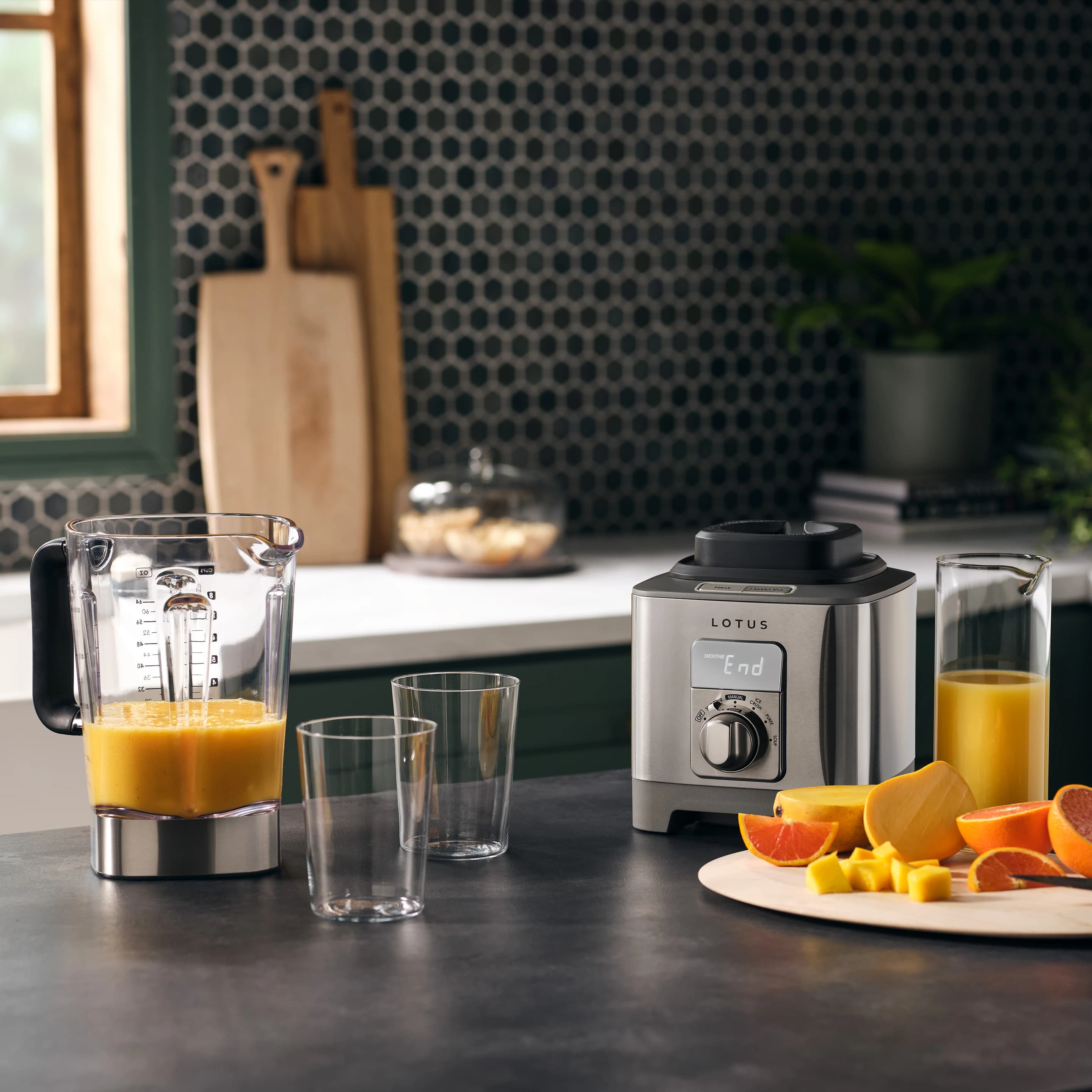 ltsbl500 high performance blender with sleek design blending a fresh green smoothie in a modern kitchen powerful countertop blender for healthy recipes