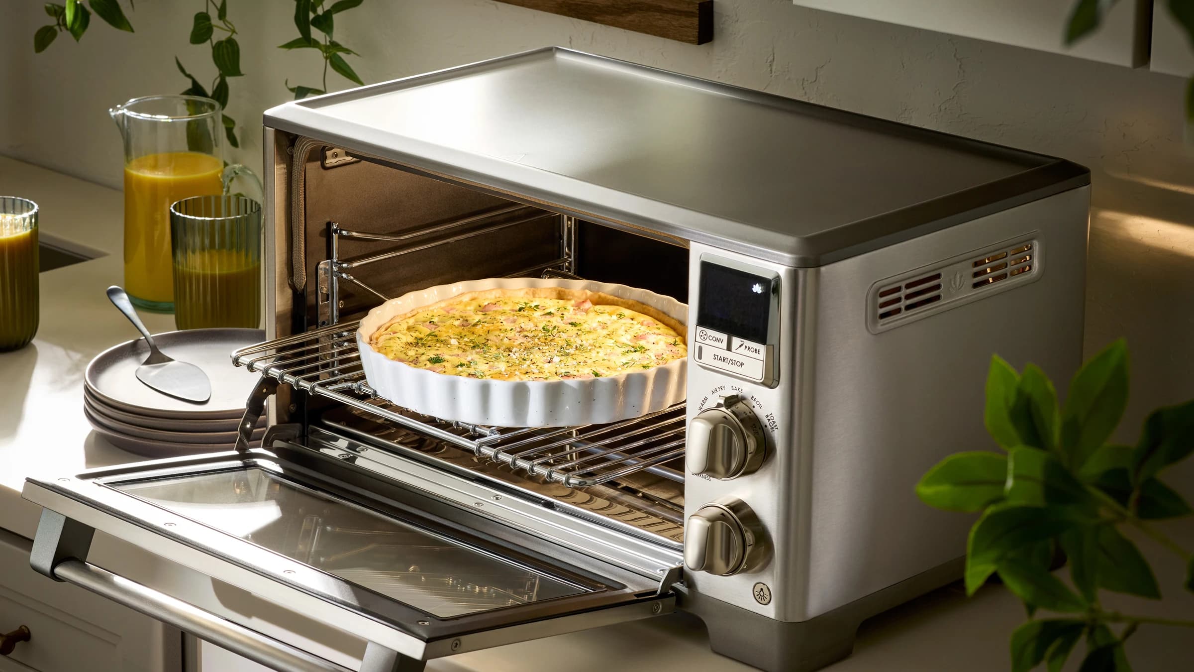 interior view of the perfectionist™ air fry and convection oven model ltsco500 showing spacious cooking capacity